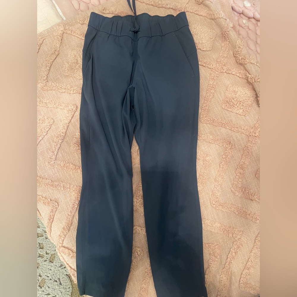 LULULEMON ON THE FLY luxtreme size 6